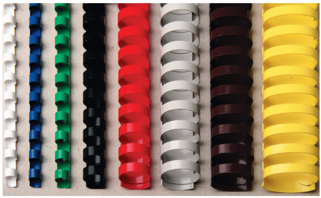 Grzbiety plastikowe do oprawy dokumentów –
O.COMB